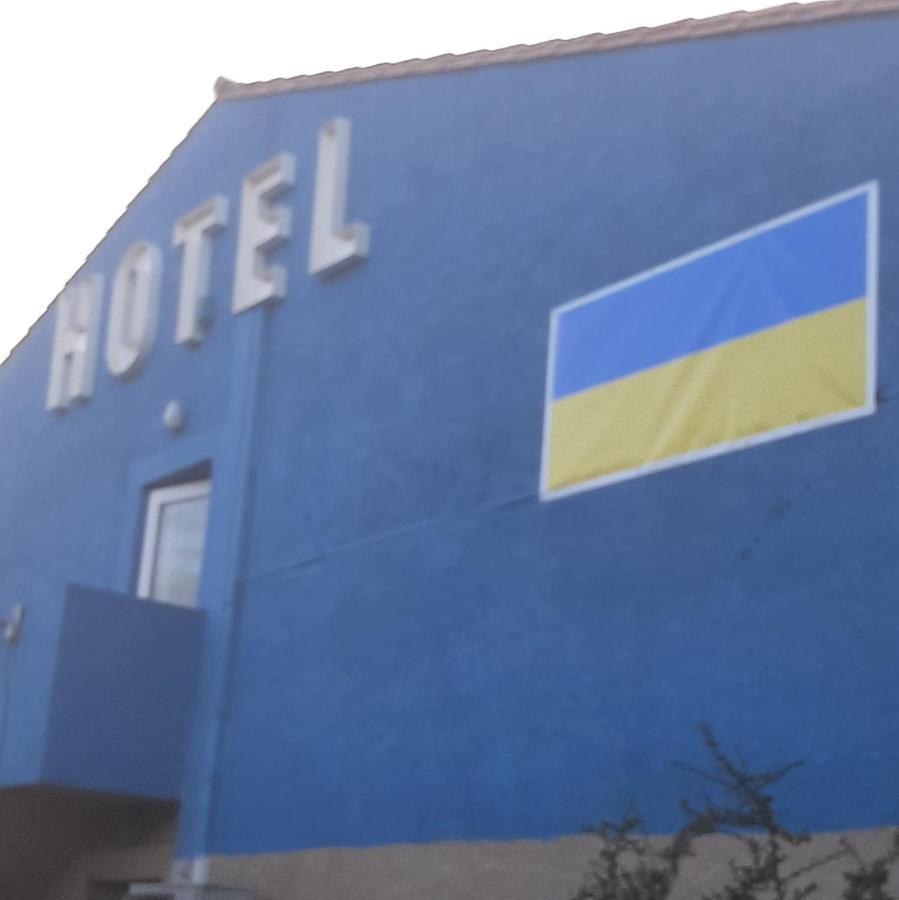 Arcantis Hotel La Gentillhommiere Trebes Exterior photo